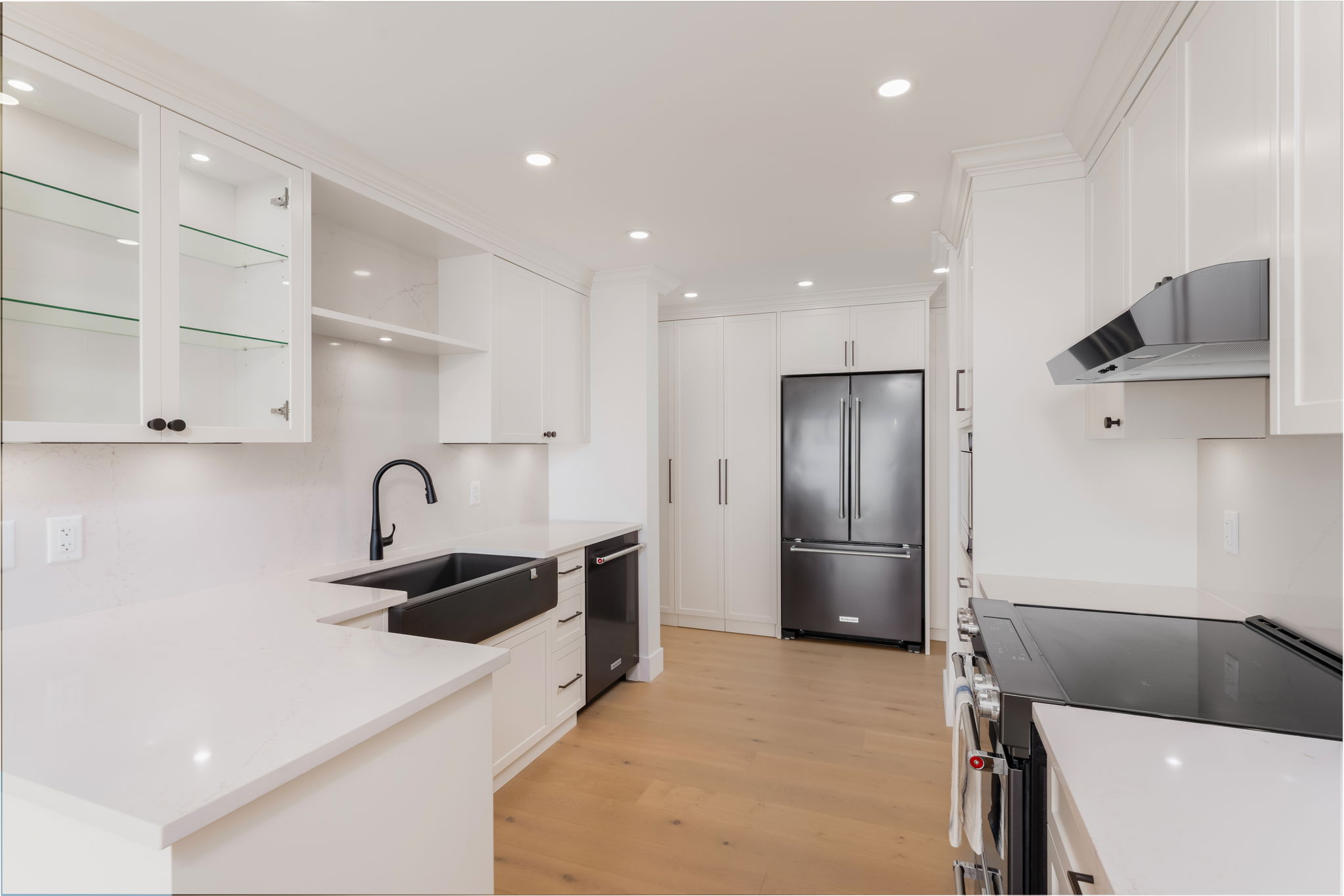 14-web-or-mls-503 - 15025 Victoria -014