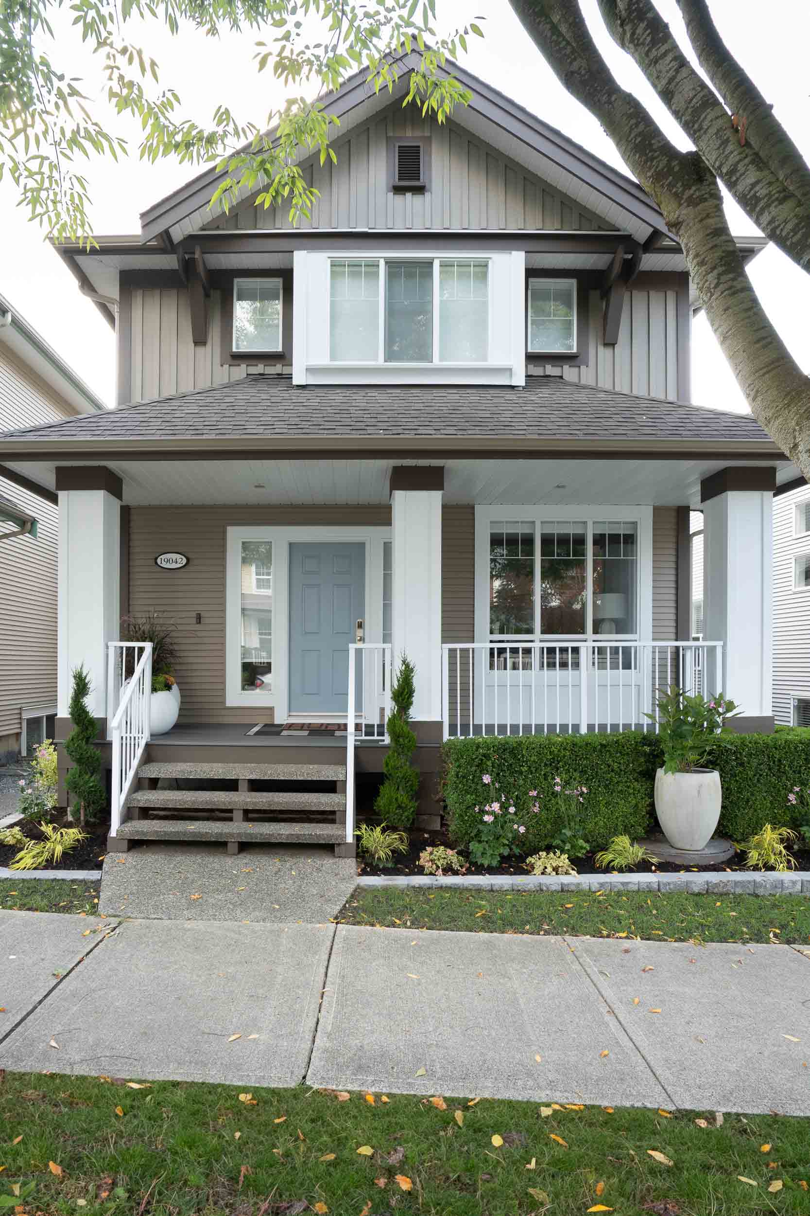 HOMESTOHAVENS_19042_69A_Ave-29