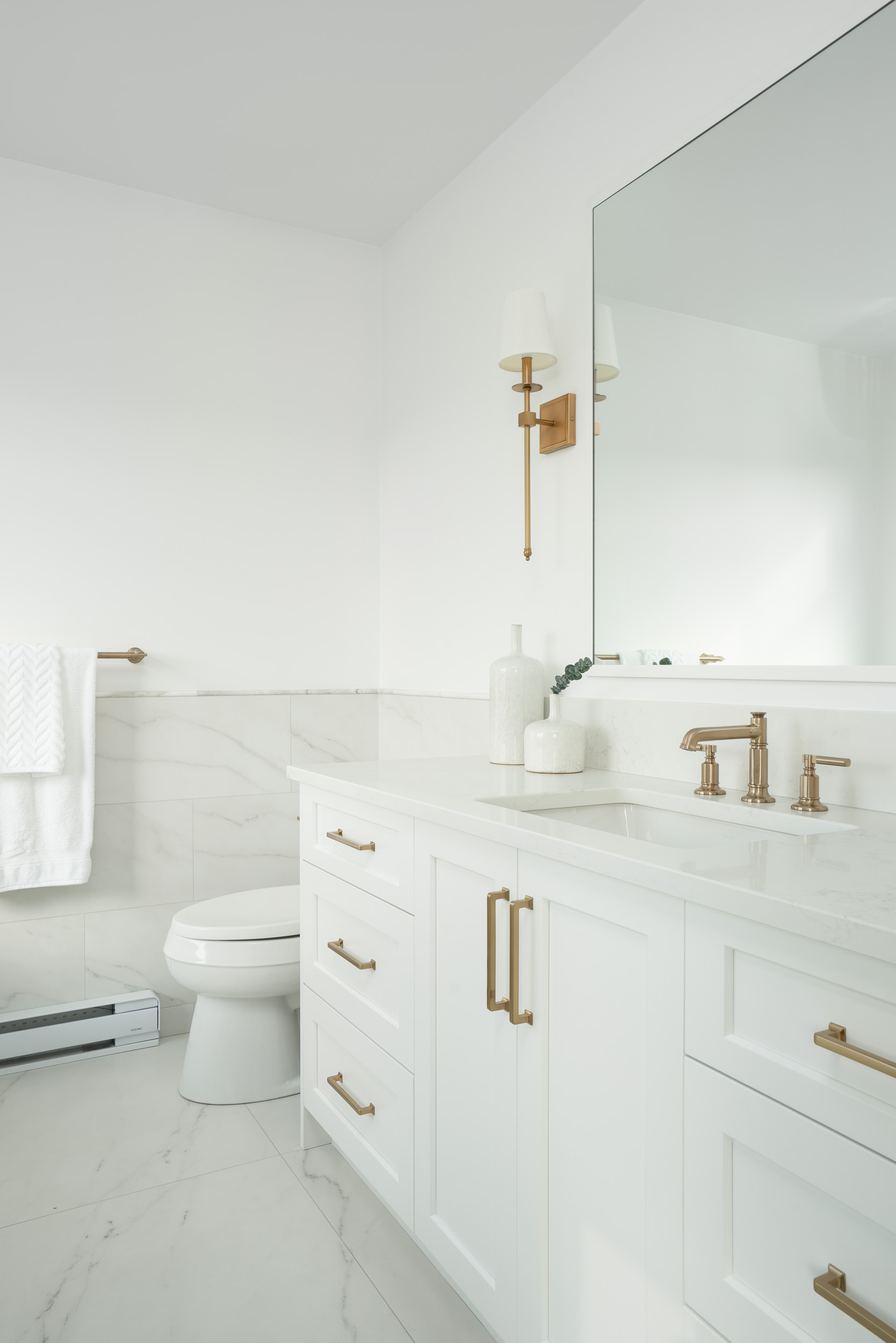 HOMESTOHAVENS_19042_69A_Ave-7